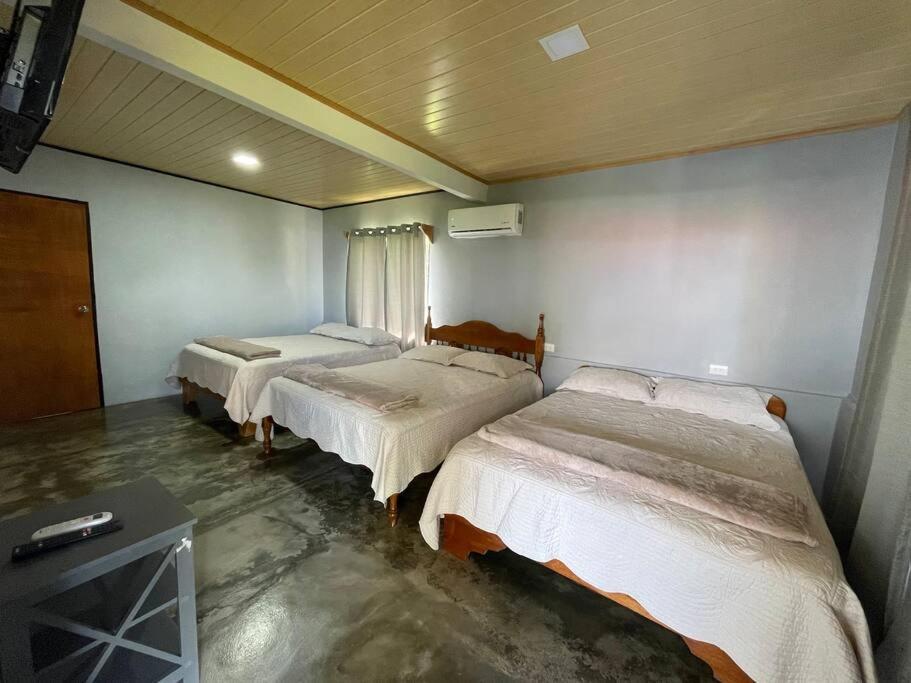 Large & Confortable Family House La Fortuna Exterior foto